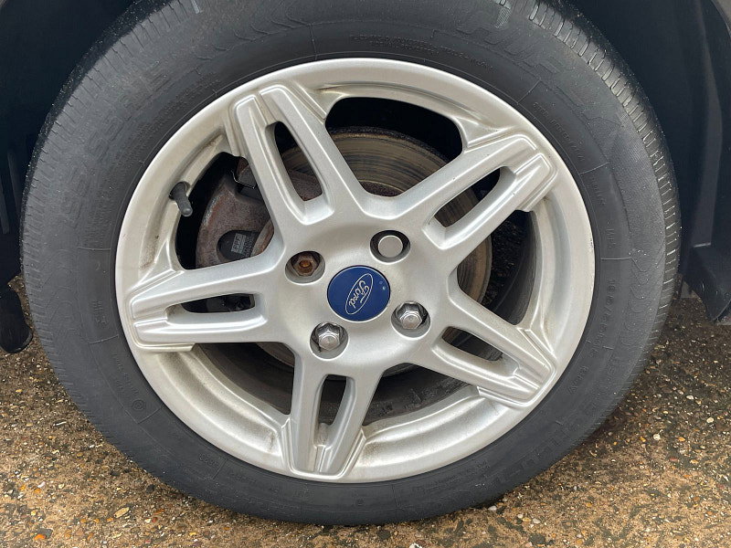 Ford Fiesta 1.5 TDCi Zetec Hatchback 5dr Diesel Manual Euro 5 (75 ps) 5dr Manual 2026