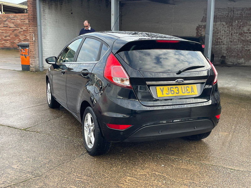 Ford Fiesta 1.5 TDCi Zetec Hatchback 5dr Diesel Manual Euro 5 (75 ps) 5dr Manual 2026