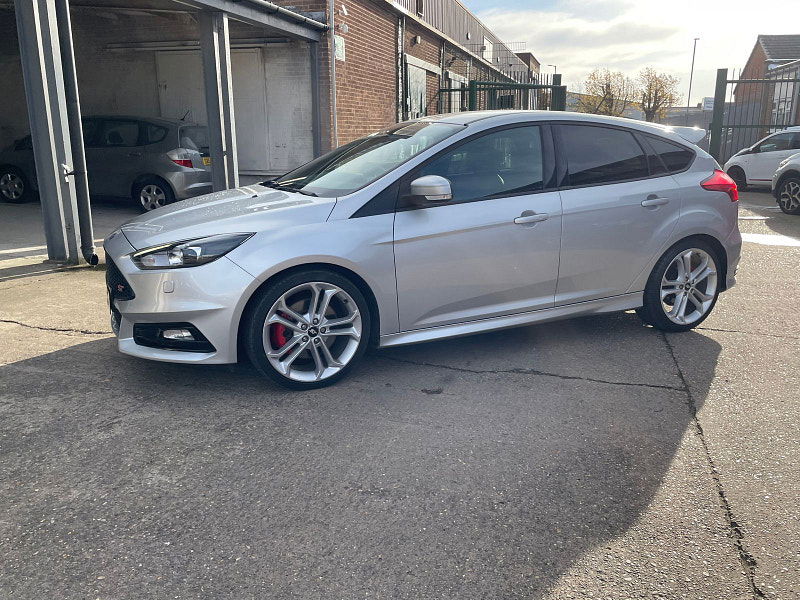 Ford Focus 2.0 TDCi ST-3 Hatchback 5dr Diesel Manual Euro 6 (s/s) (185 ps) 42k With 5 Services,  Sat Nav 5dr Manual 2024