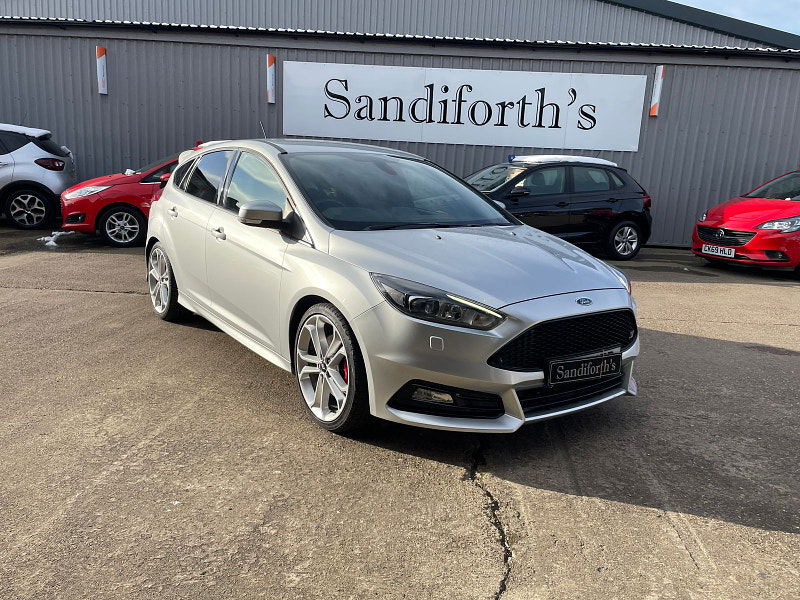 Ford Focus 2.0 TDCi ST-3 Hatchback 5dr Diesel Manual Euro 6 (s/s) (185 ps) 42k With 5 Services,  Sat Nav 5dr Manual 2024