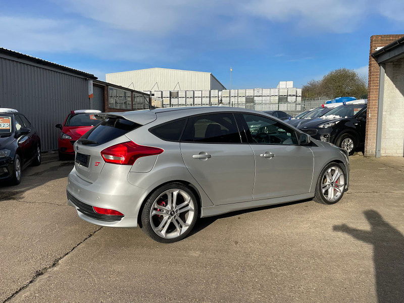 Ford Focus 2.0 TDCi ST-3 Hatchback 5dr Diesel Manual Euro 6 (s/s) (185 ps) 42k With 5 Services,  Sat Nav 5dr Manual 2024