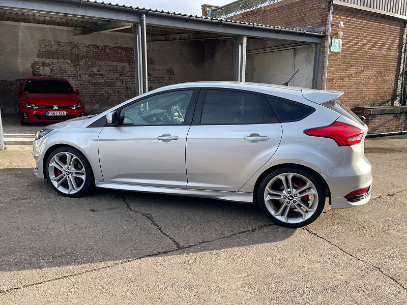 Ford Focus 2.0 TDCi ST-3 Hatchback 5dr Diesel Manual Euro 6 (s/s) (185 ps) 42k With 5 Services,  Sat Nav 5dr Manual 2024