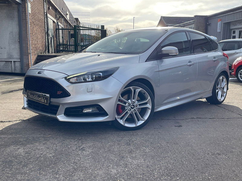 Ford Focus 2.0 TDCi ST-3 Hatchback 5dr Diesel Manual Euro 6 (s/s) (185 ps) 42k With 5 Services,  Sat Nav 5dr Manual 2024