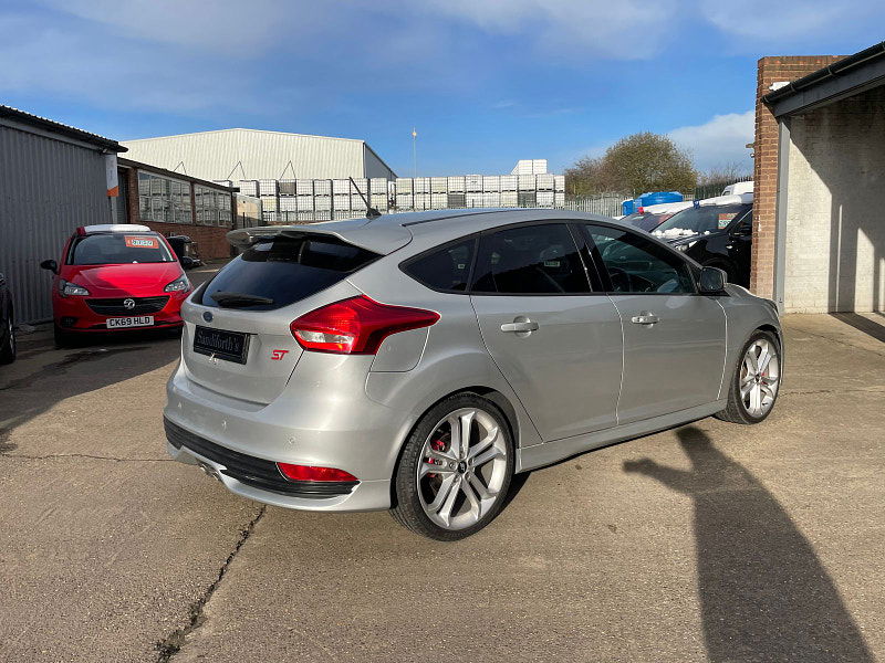 Ford Focus 2.0 TDCi ST-3 Hatchback 5dr Diesel Manual Euro 6 (s/s) (185 ps) 42k With 5 Services,  Sat Nav 5dr Manual 2024