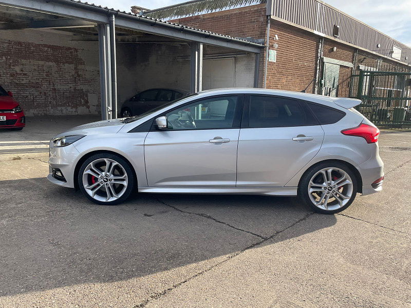 Ford Focus 2.0 TDCi ST-3 Hatchback 5dr Diesel Manual Euro 6 (s/s) (185 ps) 42k With 5 Services,  Sat Nav 5dr Manual 2024