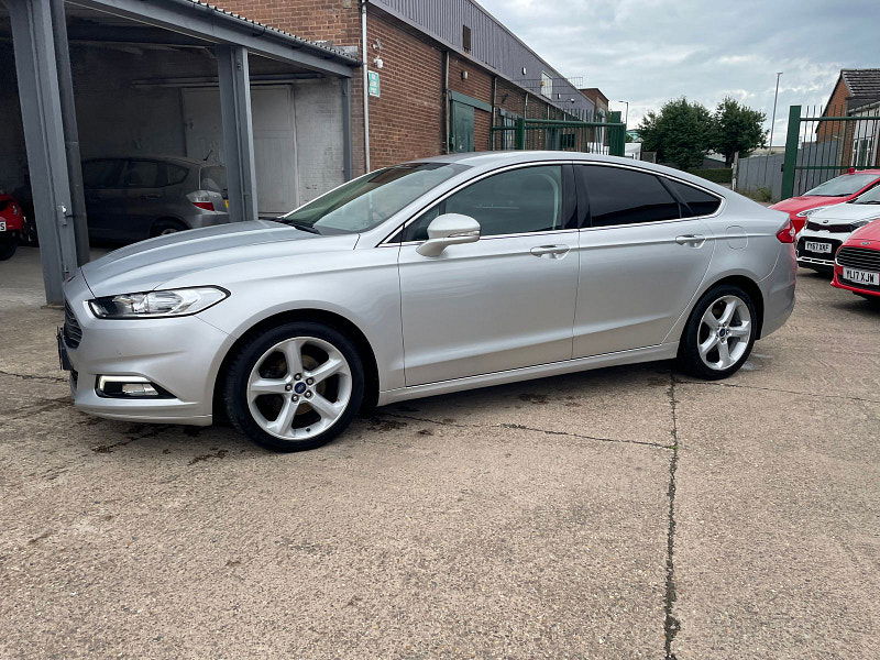Ford Mondeo 2.0 TDCi Titanium Hatchback 5dr Diesel Manual Euro 6 (s/s) (180 ps) 5dr Manual 2025