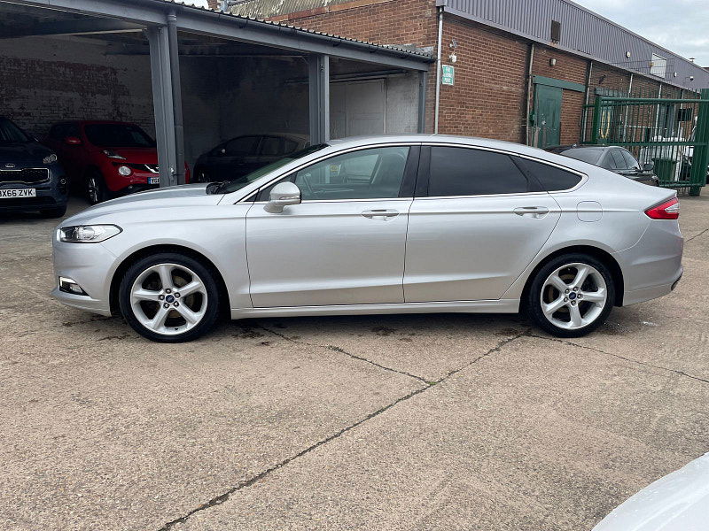 Ford Mondeo 2.0 TDCi Titanium Hatchback 5dr Diesel Manual Euro 6 (s/s) (180 ps) 5dr Manual 2025