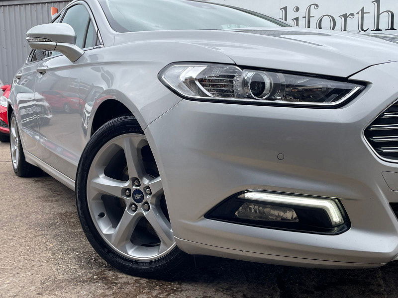 Ford Mondeo 2.0 TDCi Titanium Hatchback 5dr Diesel Manual Euro 6 (s/s) (180 ps) 5dr Manual 2025
