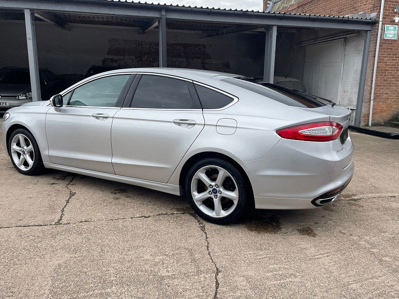 Ford Mondeo 2.0 TDCi Titanium Hatchback 5dr Diesel Manual Euro 6 (s/s) (180 ps) 5dr Manual 2025