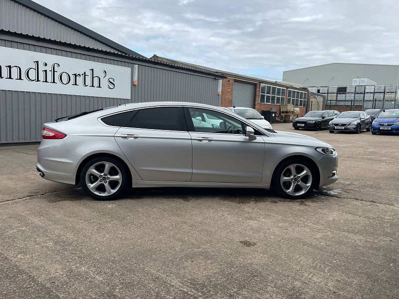 Ford Mondeo 2.0 TDCi Titanium Hatchback 5dr Diesel Manual Euro 6 (s/s) (180 ps) 5dr Manual 2025