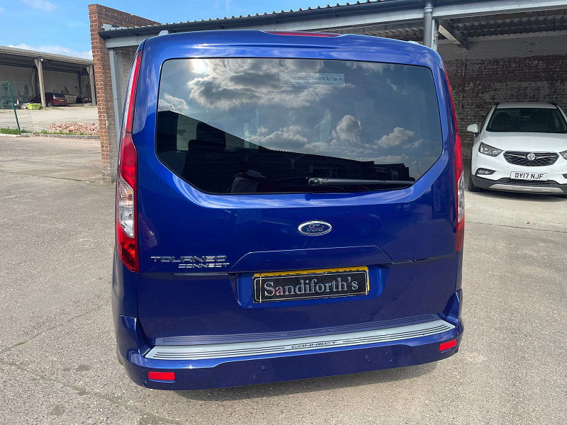 Ford Tourneo Connect 1.5 TDCi Titanium MPV 5dr Diesel Powershift Euro 6 (s/s) (120 ps) Only 2 former Keepers, 6 Services 5dr Automatic 2025