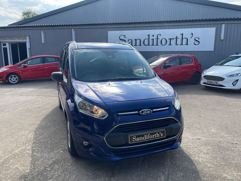 Ford Tourneo Connect 1.5 TDCi Titanium MPV 5dr Diesel Powershift Euro 6 (s/s) (120 ps) Only 2 former Keepers, 6 Services 5dr Automatic 2025