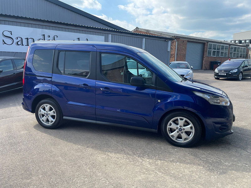 Ford Tourneo Connect 1.5 TDCi Titanium MPV 5dr Diesel Powershift Euro 6 (s/s) (120 ps) Only 2 former Keepers, 6 Services 5dr Automatic 2025