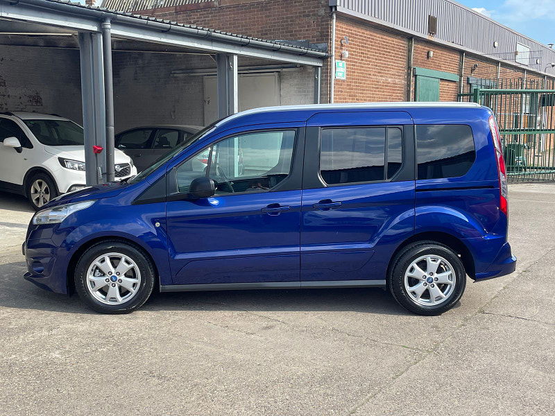 Ford Tourneo Connect 1.5 TDCi Titanium MPV 5dr Diesel Powershift Euro 6 (s/s) (120 ps) Only 2 former Keepers, 6 Services 5dr Automatic 2025