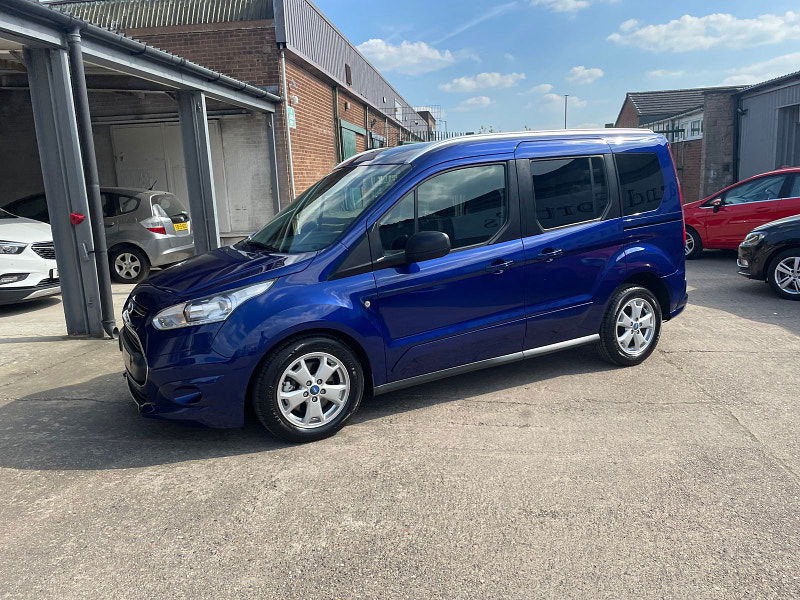 Ford Tourneo Connect 1.5 TDCi Titanium MPV 5dr Diesel Powershift Euro 6 (s/s) (120 ps) Only 2 former Keepers, 6 Services 5dr Automatic 2025