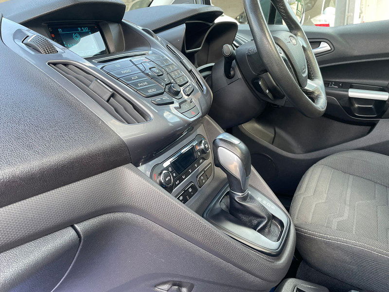 Ford Tourneo Connect 1.5 TDCi Titanium MPV 5dr Diesel Powershift Euro 6 (s/s) (120 ps) Only 2 former Keepers, 6 Services 5dr Automatic 2025