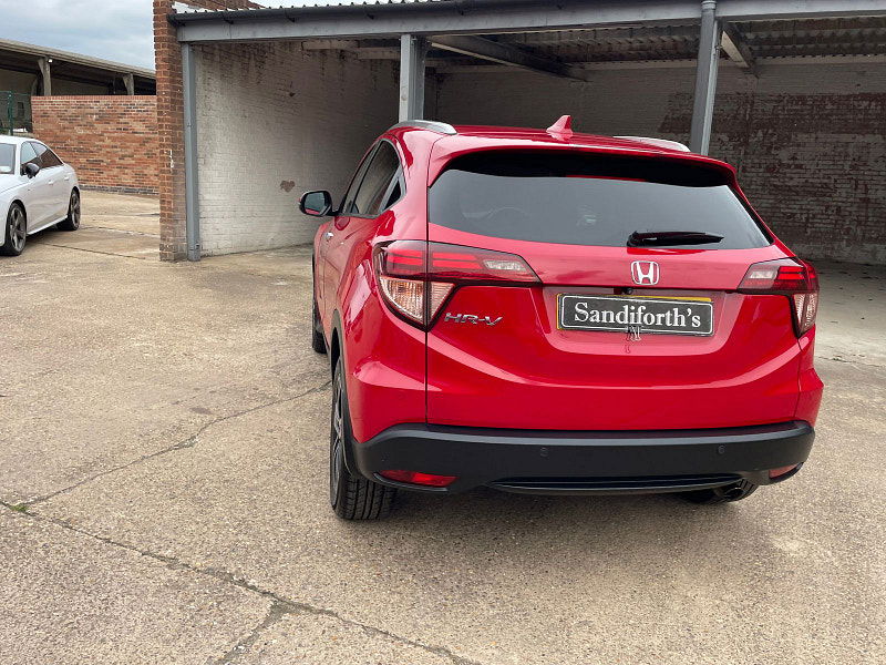 Honda HR-V 1.5 i-VTEC EX SUV 5dr Petrol Manual Euro 6 (s/s) (130 ps) 5dr Manual 2025