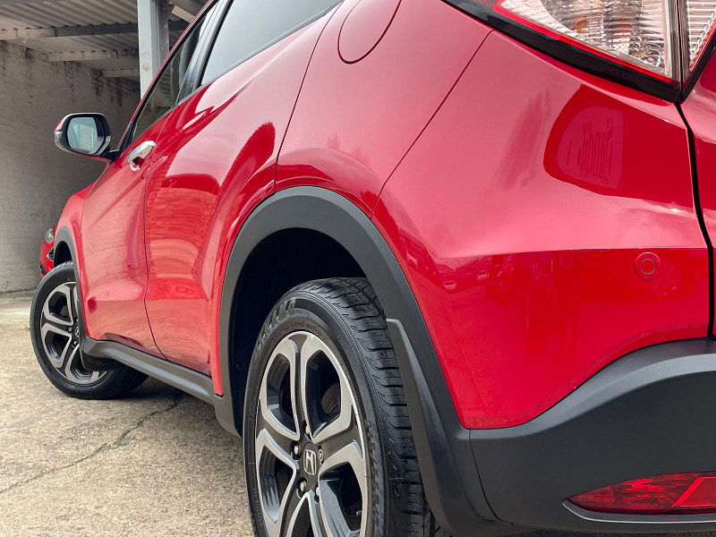 Honda HR-V 1.5 i-VTEC EX SUV 5dr Petrol Manual Euro 6 (s/s) (130 ps) 5dr Manual 2025