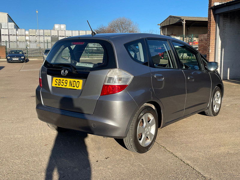 Honda Jazz 1.4 i-VTEC ES Hatchback 5dr Petrol i SHIFT Euro 4 (100 ps) 5dr Automatic 2026