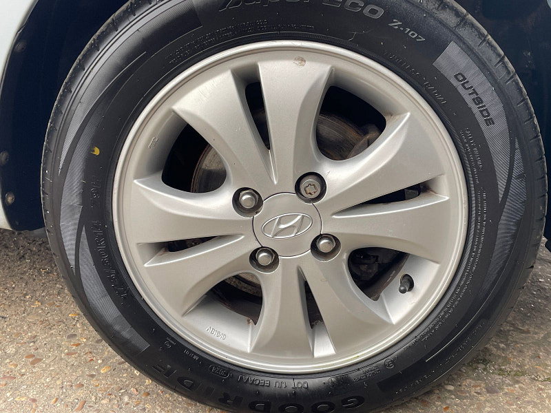 Hyundai I10 1.2 Active Hatchback 5dr Petrol Auto Euro 5 (85 bhp) 5dr Automatic 2026