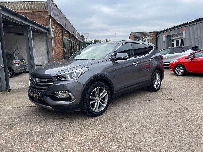 Hyundai Santa Fe 2.2 CRDi Blue Drive Premium SE SUV 5dr Diesel Auto 4WD Euro 6 (s/s) (7 Seat) (200 ps) 1 owner From New, 8 Services 5dr Automatic 2024