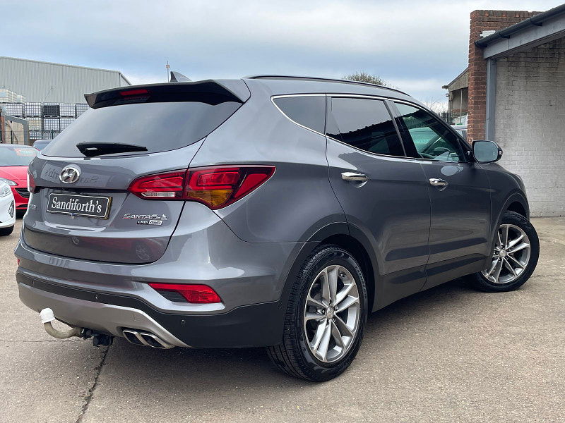 Hyundai Santa Fe 2.2 CRDi Blue Drive Premium SE SUV 5dr Diesel Auto 4WD Euro 6 (s/s) (7 Seat) (200 ps) 1 owner From New, 8 Services 5dr Automatic 2024