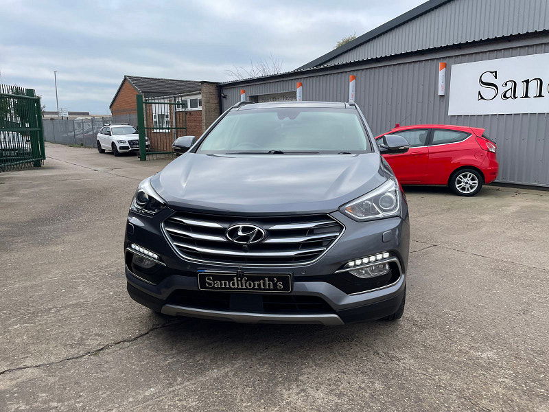 Hyundai Santa Fe 2.2 CRDi Blue Drive Premium SE SUV 5dr Diesel Auto 4WD Euro 6 (s/s) (7 Seat) (200 ps) 1 owner From New, 8 Services 5dr Automatic 2024