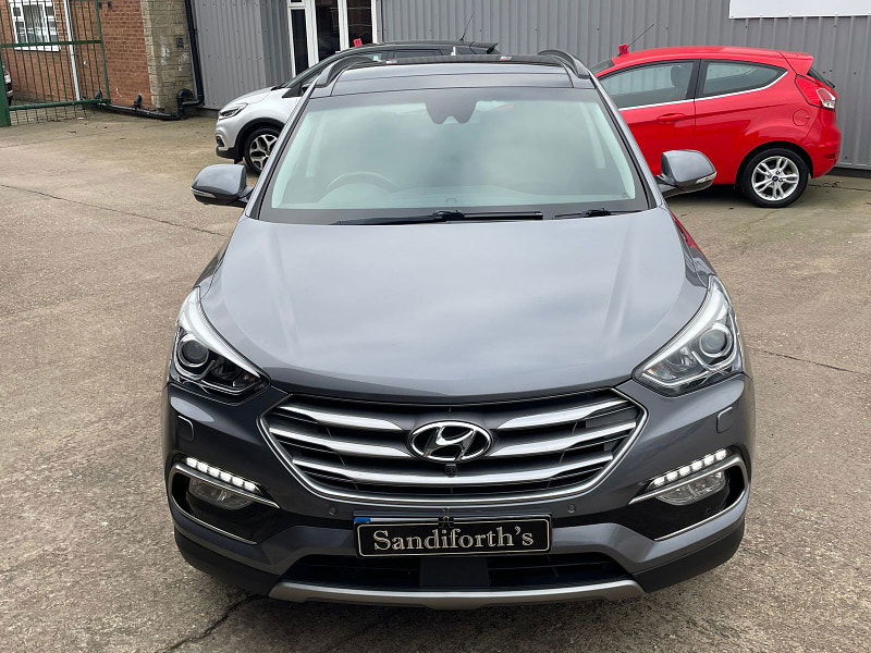 Hyundai Santa Fe 2.2 CRDi Blue Drive Premium SE SUV 5dr Diesel Auto 4WD Euro 6 (s/s) (7 Seat) (200 ps) 1 owner From New, 8 Services 5dr Automatic 2024