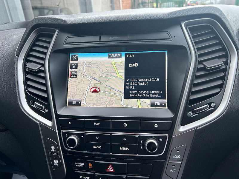 Hyundai Santa Fe 2.2 CRDi Blue Drive Premium SUV 5dr Diesel Auto 4WD Euro 6 (s/s) (200 ps) Sat Nav, Leather,  5dr Automatic 2025