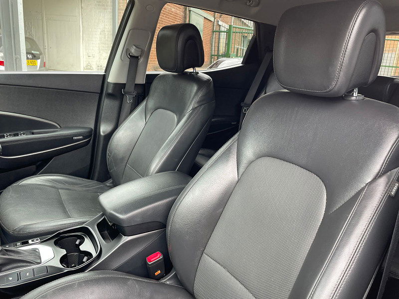 Hyundai Santa Fe 2.2 CRDi Blue Drive Premium SUV 5dr Diesel Auto 4WD Euro 6 (s/s) (200 ps) Sat Nav, Leather,  5dr Automatic 2025