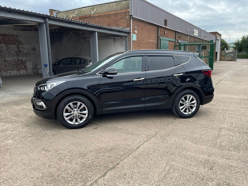 Hyundai Santa Fe 2.2 CRDi Blue Drive Premium SUV 5dr Diesel Auto 4WD Euro 6 (s/s) (200 ps) Sat Nav, Leather,  5dr Automatic 2025