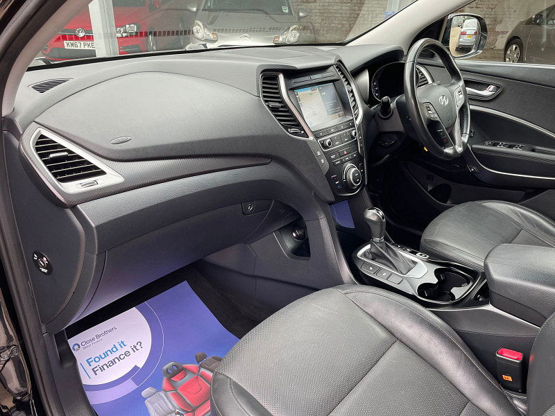 Hyundai Santa Fe 2.2 CRDi Blue Drive Premium SUV 5dr Diesel Auto 4WD Euro 6 (s/s) (200 ps) Sat Nav, Leather,  5dr Automatic 2025