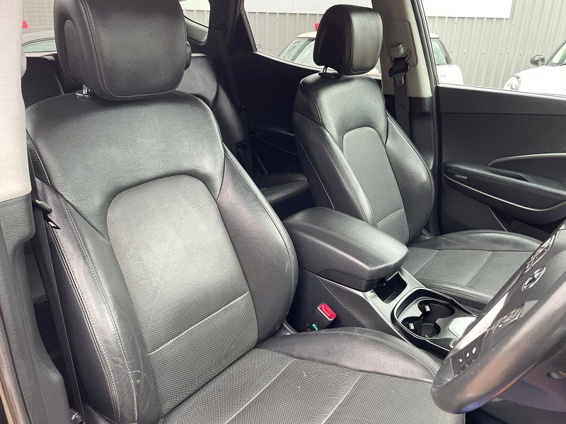 Hyundai Santa Fe 2.2 CRDi Blue Drive Premium SUV 5dr Diesel Auto 4WD Euro 6 (s/s) (200 ps) Sat Nav, Leather,  5dr Automatic 2025