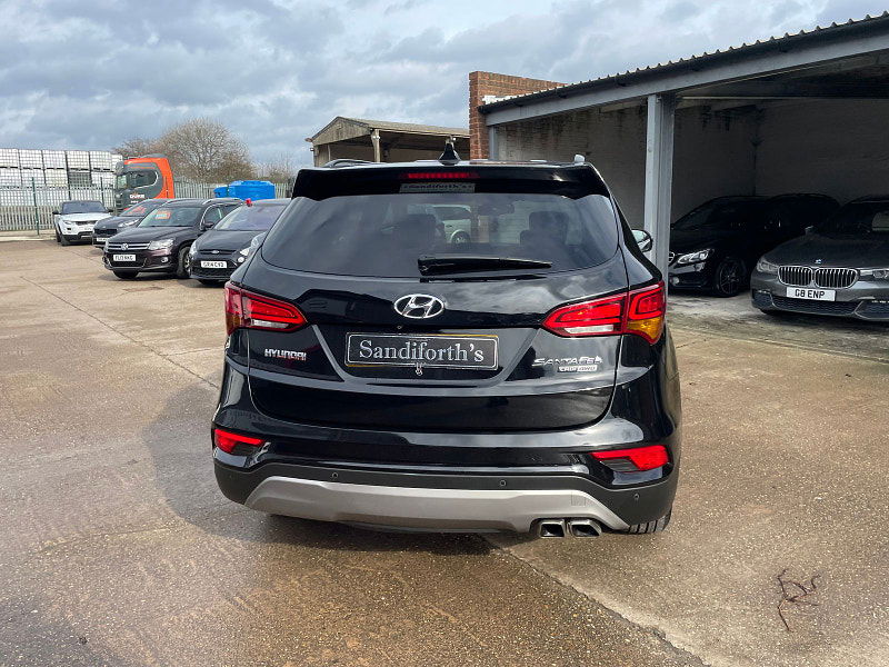 Hyundai Santa Fe 2.2 CRDi Blue Drive Premium SUV 5dr Diesel Manual 4WD Euro 6 (s/s) (7 Seat) (200 ps) 5dr Manual 2025