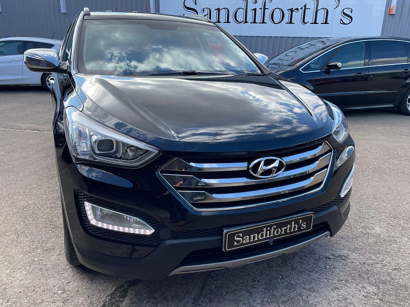 Hyundai Santa Fe 2.2 CRDi Premium SUV 5dr Diesel Auto 4WD Euro 5 (5 seat) (194 bhp) 1 Owner, 10 Services 5dr Automatic 2025