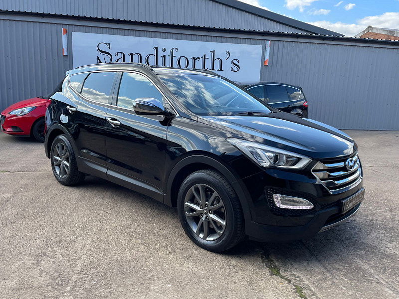 Hyundai Santa Fe 2.2 CRDi Premium SUV 5dr Diesel Auto 4WD Euro 5 (5 seat) (194 bhp) 1 Owner, 10 Services 5dr Automatic 2025