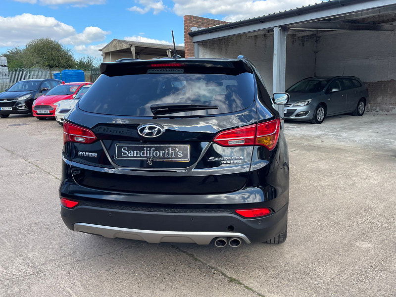 Hyundai Santa Fe 2.2 CRDi Premium SUV 5dr Diesel Auto 4WD Euro 5 (5 seat) (194 bhp) 1 Owner, 10 Services 5dr Automatic 2025