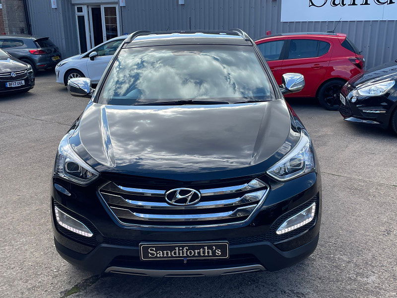 Hyundai Santa Fe 2.2 CRDi Premium SUV 5dr Diesel Auto 4WD Euro 5 (5 seat) (194 bhp) 1 Owner, 10 Services 5dr Automatic 2025