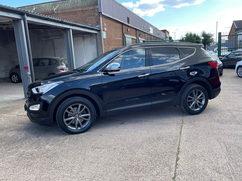 Hyundai Santa Fe 2.2 CRDi Premium SUV 5dr Diesel Auto 4WD Euro 5 (5 seat) (194 bhp) 1 Owner, 10 Services 5dr Automatic 2025