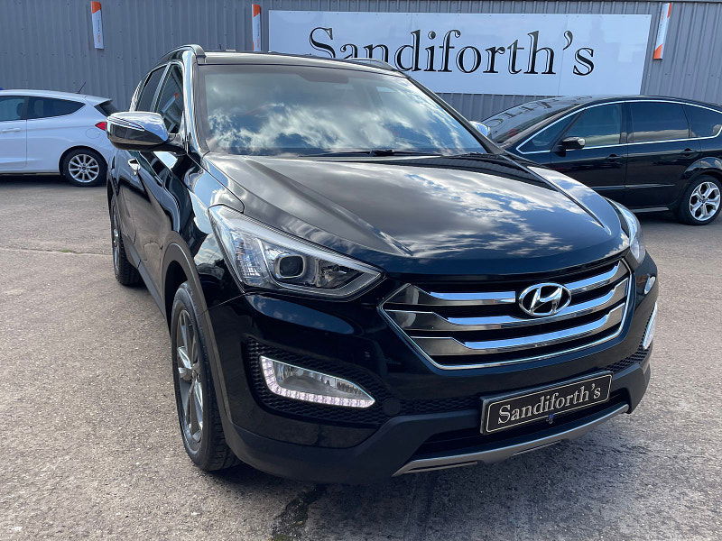 Hyundai Santa Fe 2.2 CRDi Premium SUV 5dr Diesel Auto 4WD Euro 5 (5 seat) (194 bhp) 1 Owner, 10 Services 5dr Automatic 2025