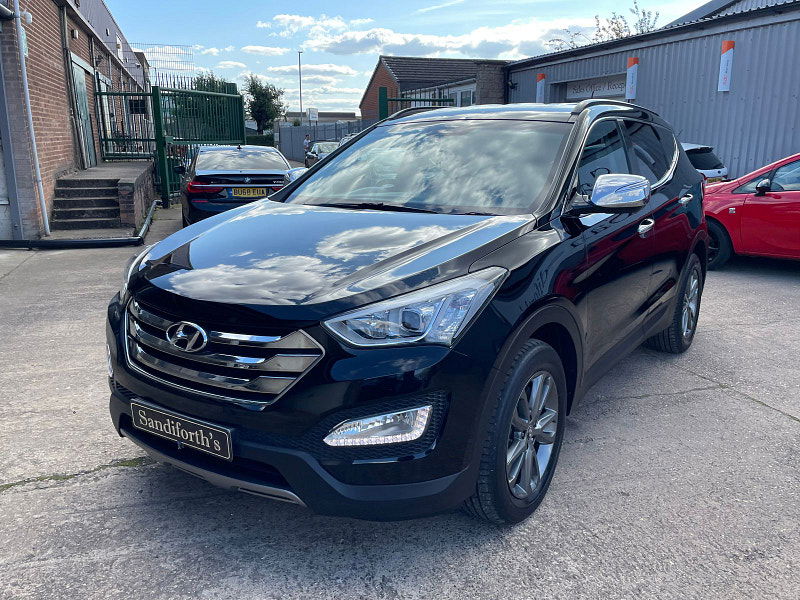 Hyundai Santa Fe 2.2 CRDi Premium SUV 5dr Diesel Auto 4WD Euro 5 (5 seat) (194 bhp) 1 Owner, 10 Services 5dr Automatic 2025