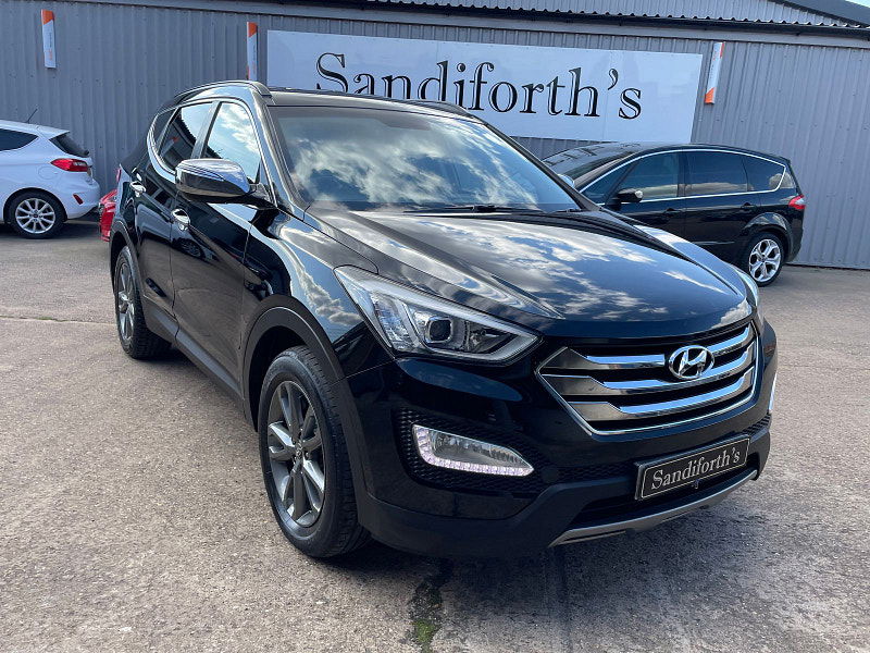 Hyundai Santa Fe 2.2 CRDi Premium SUV 5dr Diesel Auto 4WD Euro 5 (5 seat) (194 bhp) 1 Owner, 10 Services 5dr Automatic 2025