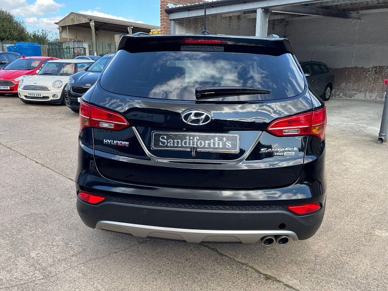 Hyundai Santa Fe 2.2 CRDi Premium SUV 5dr Diesel Auto 4WD Euro 5 (5 seat) (194 bhp) 1 Owner, 10 Services 5dr Automatic 2025