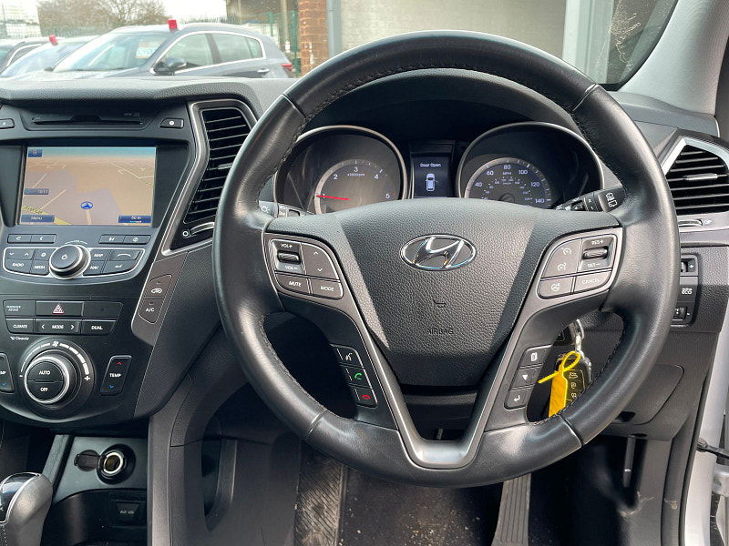 Hyundai Santa Fe 2.2 CRDi Premium SUV 5dr Diesel Auto 4WD Euro 5 (5 seat) (194 bhp) 5dr Automatic 2025