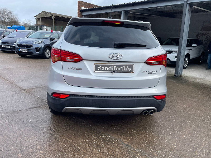 Hyundai Santa Fe 2.2 CRDi Premium SUV 5dr Diesel Auto 4WD Euro 5 (5 seat) (194 bhp) 5dr Automatic 2025