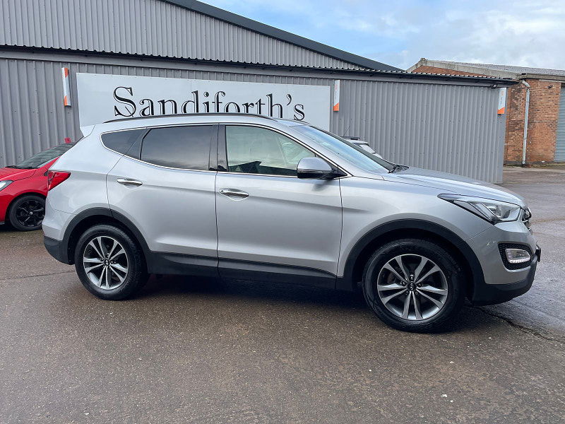 Hyundai Santa Fe 2.2 CRDi Premium SUV 5dr Diesel Auto 4WD Euro 5 (5 seat) (194 bhp) 5dr Automatic 2025