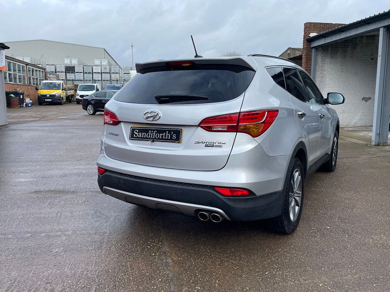 Hyundai Santa Fe 2.2 CRDi Premium SUV 5dr Diesel Auto 4WD Euro 5 (5 seat) (194 bhp) 5dr Automatic 2025