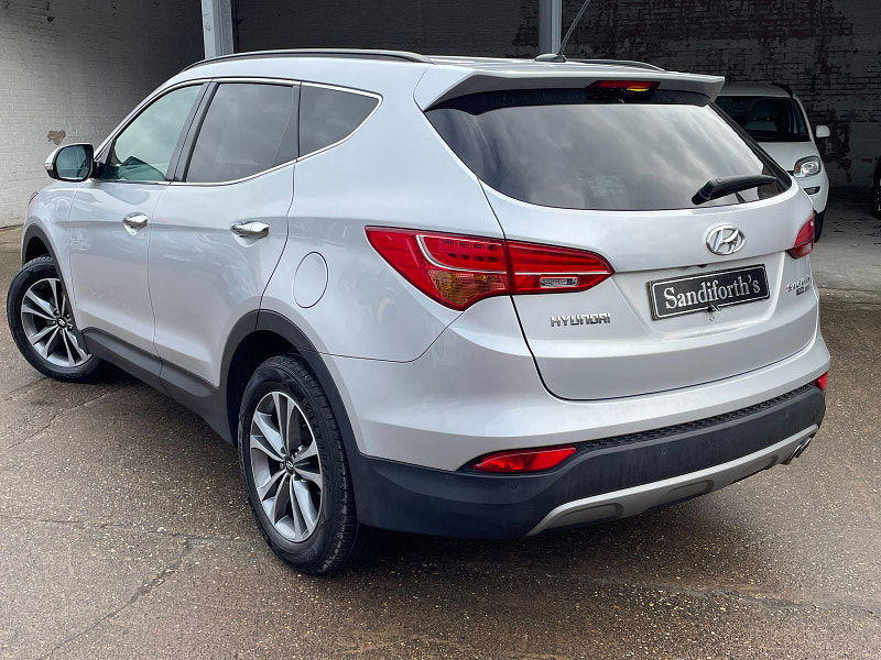 Hyundai Santa Fe 2.2 CRDi Premium SUV 5dr Diesel Auto 4WD Euro 5 (5 seat) (194 bhp) 5dr Automatic 2025