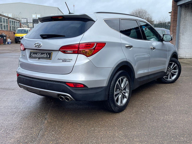 Hyundai Santa Fe 2.2 CRDi Premium SUV 5dr Diesel Auto 4WD Euro 5 (5 seat) (194 bhp) 5dr Automatic 2025