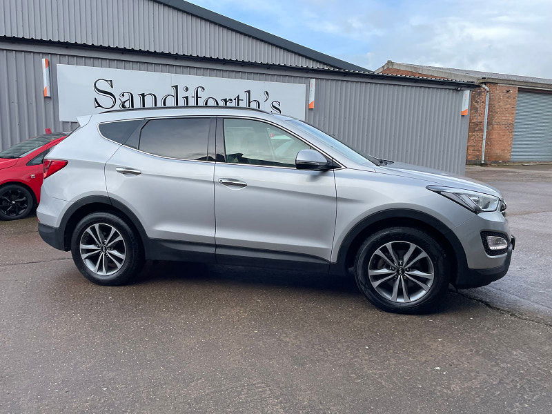 Hyundai Santa Fe 2.2 CRDi Premium SUV 5dr Diesel Auto 4WD Euro 5 (5 seat) (194 bhp) 5dr Automatic 2025
